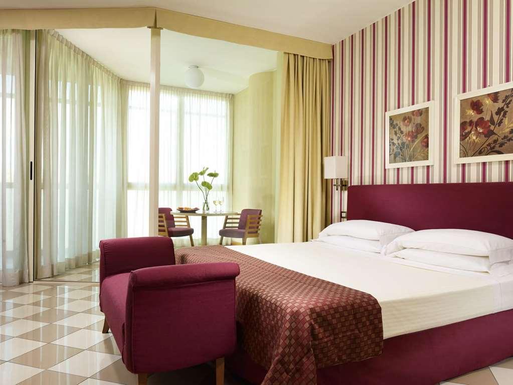 Una Hotels The One Milano Hotel & Residence Сан-Донато-Миланезе Номер фото