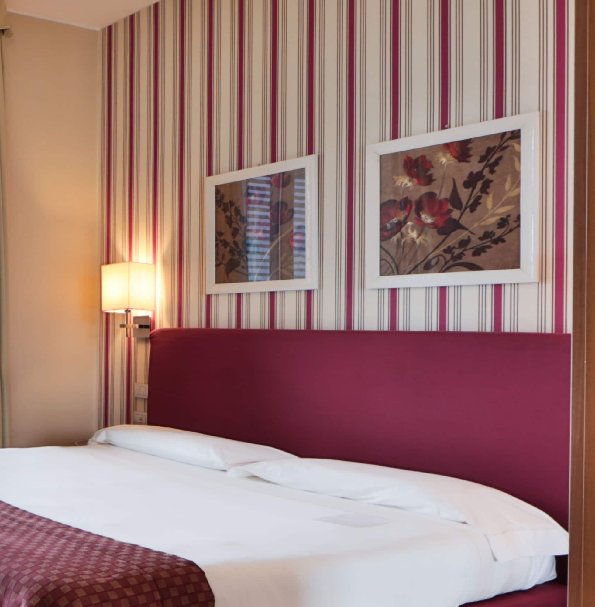 Una Hotels The One Milano Hotel & Residence Сан-Донато-Миланезе Экстерьер фото