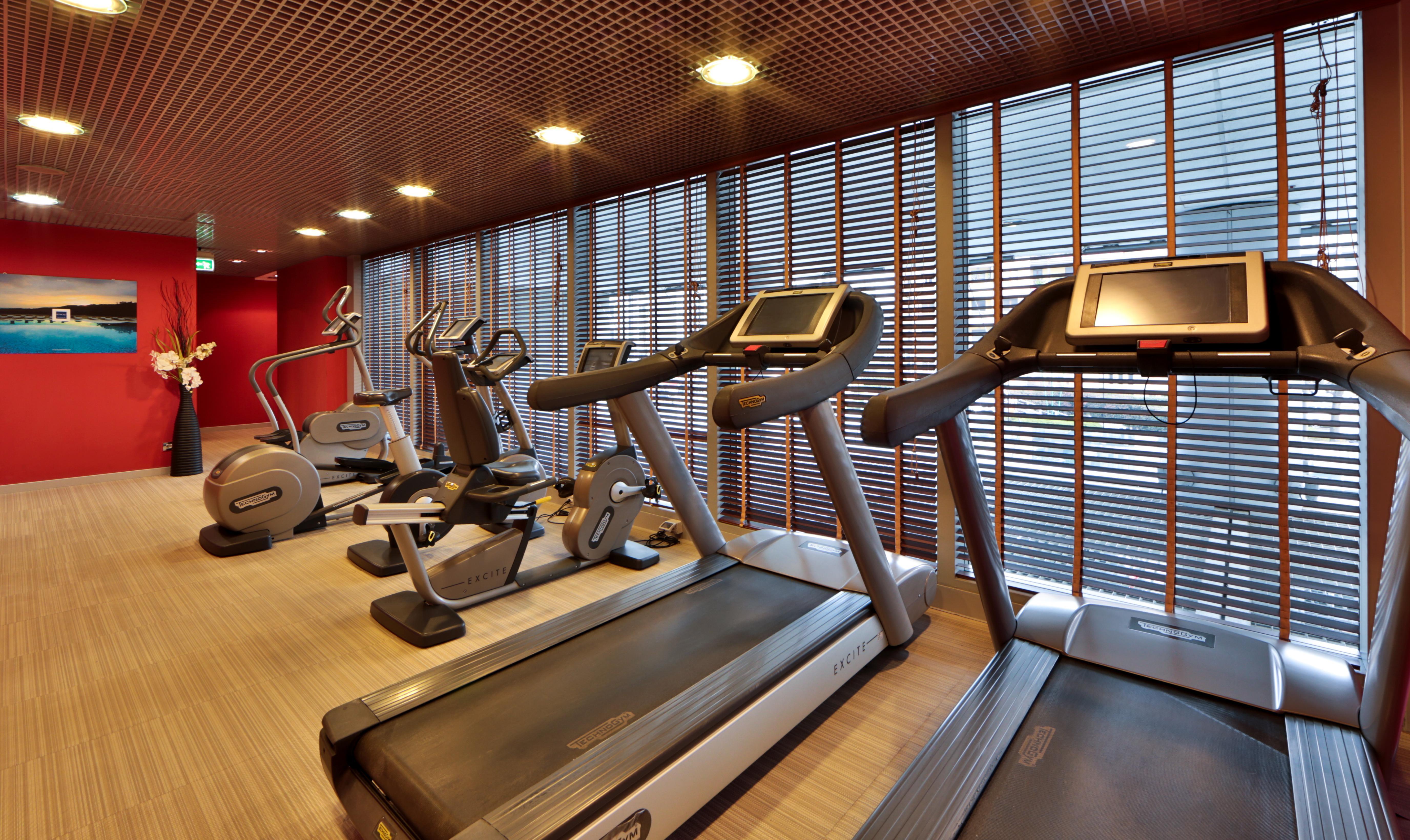 Una Hotels The One Milano Hotel & Residence Сан-Донато-Миланезе Экстерьер фото