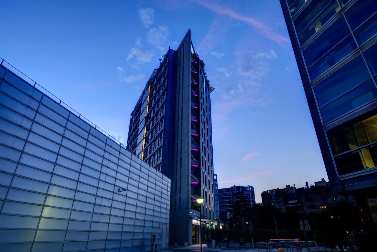 Una Hotels The One Milano Hotel & Residence Сан-Донато-Миланезе Экстерьер фото