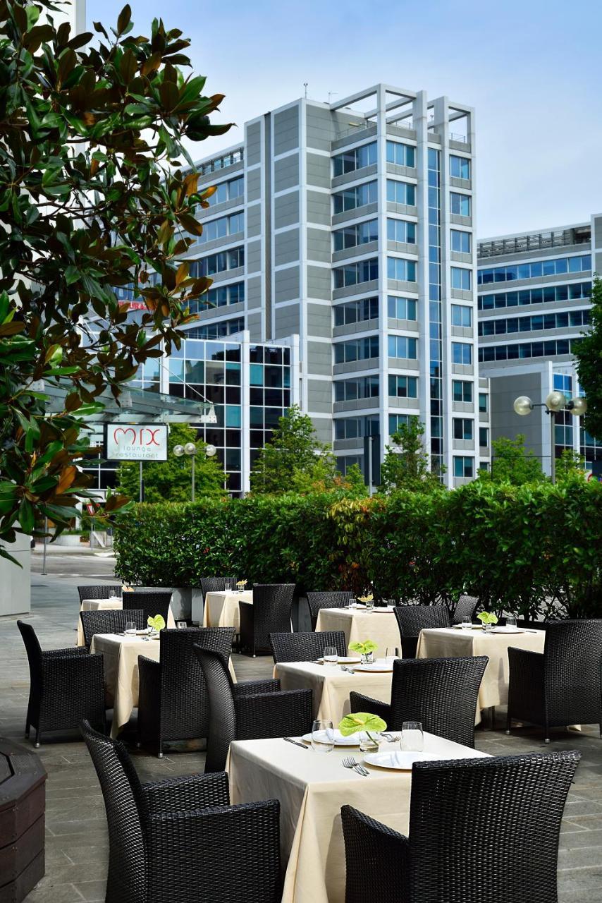 Una Hotels The One Milano Hotel & Residence Сан-Донато-Миланезе Экстерьер фото